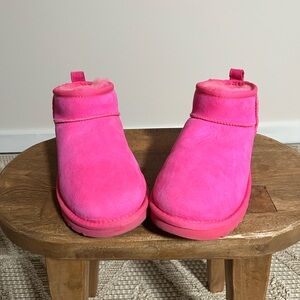 UGG Classic Ultra Mini Boots
